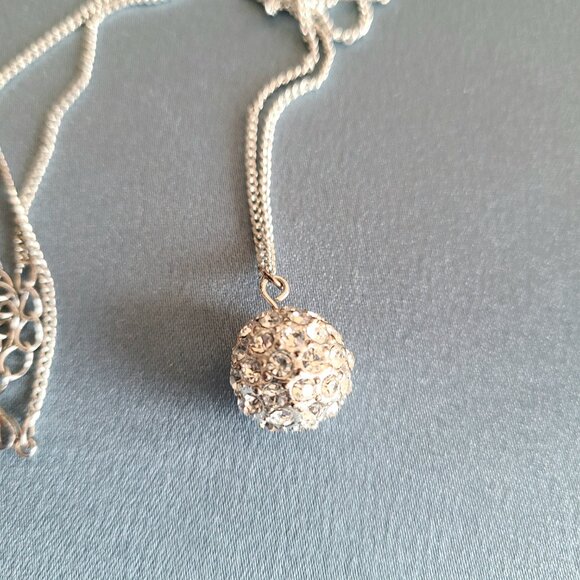 Silver color metal chain with clear crystals/rhinestones disco ball. - Picture 1 of 3